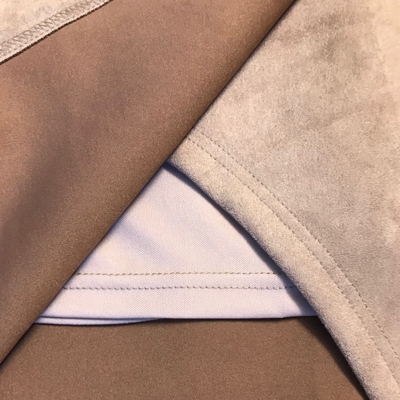 π€©Only 1 left π Pencil skirt with slit in front - Picture 4 of 8